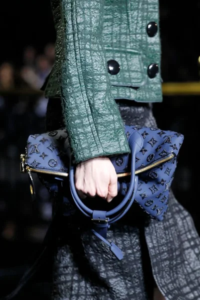 Look 55